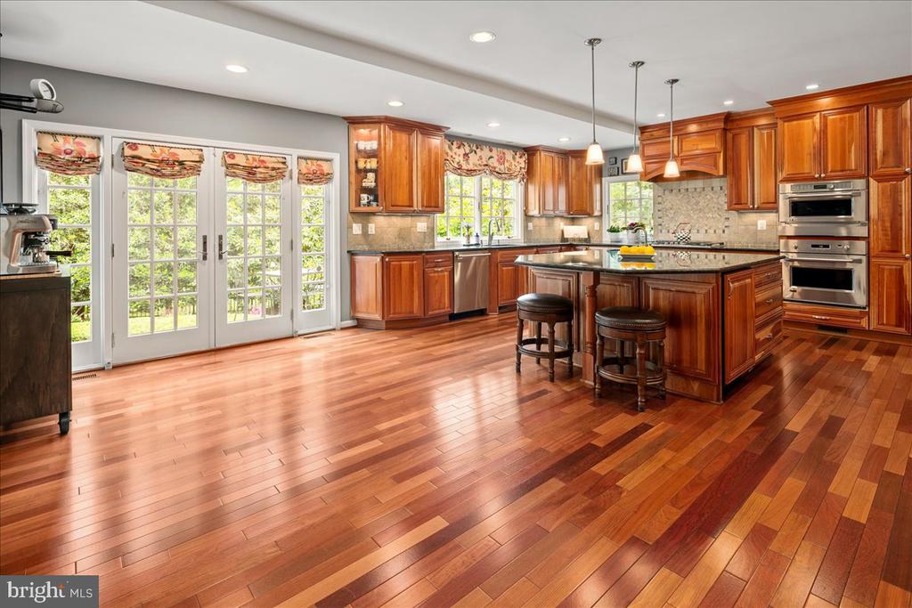 3801 WASHINGTON WOODS DRIVE