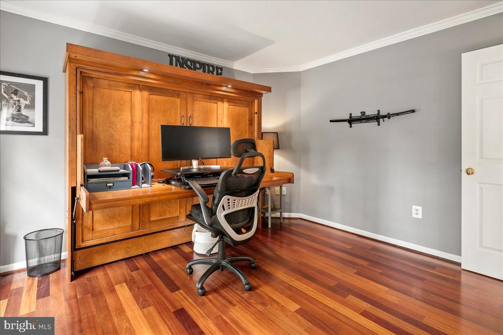 3801 WASHINGTON WOODS DRIVE