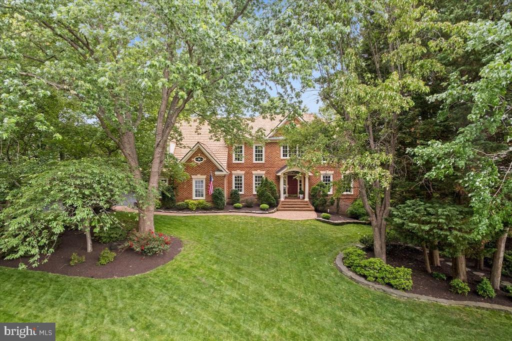 3801 WASHINGTON WOODS DRIVE