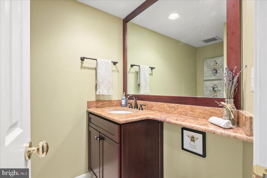 3801 WASHINGTON WOODS DRIVE