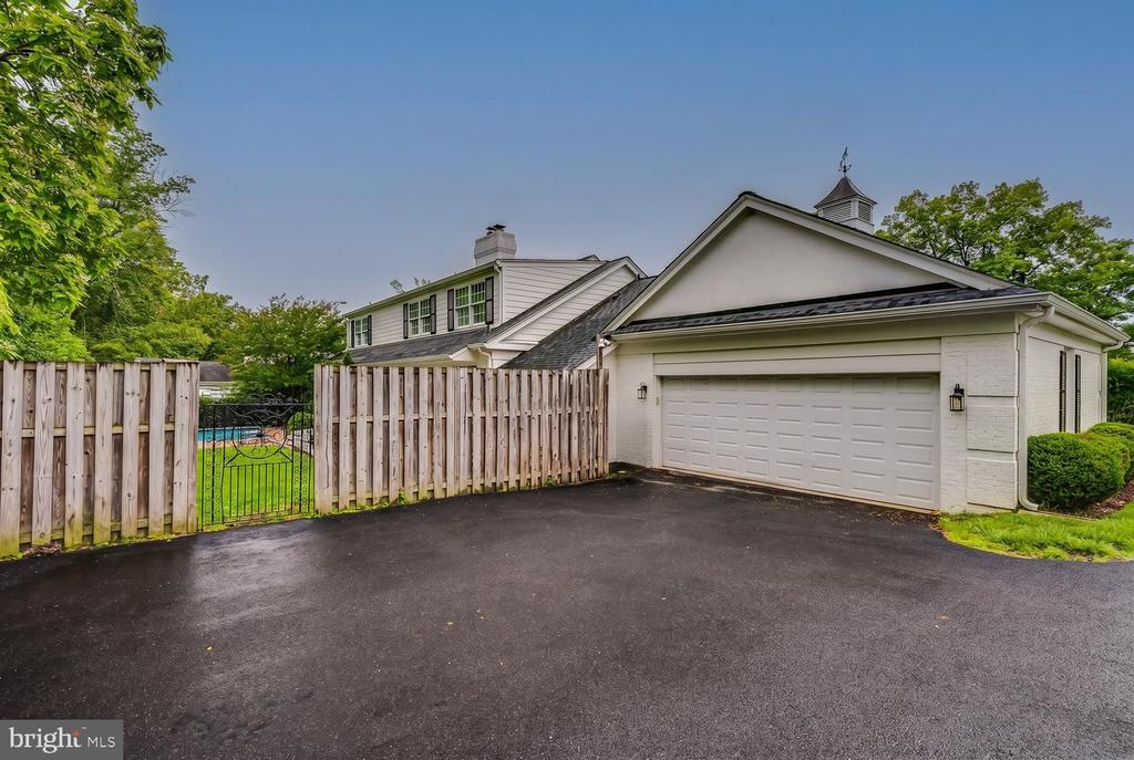 3602 SOUTH PLACE 2