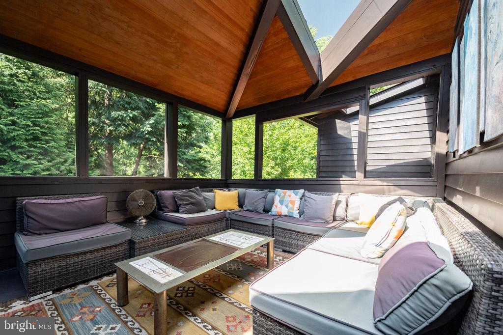 2108 POPKINS LANE