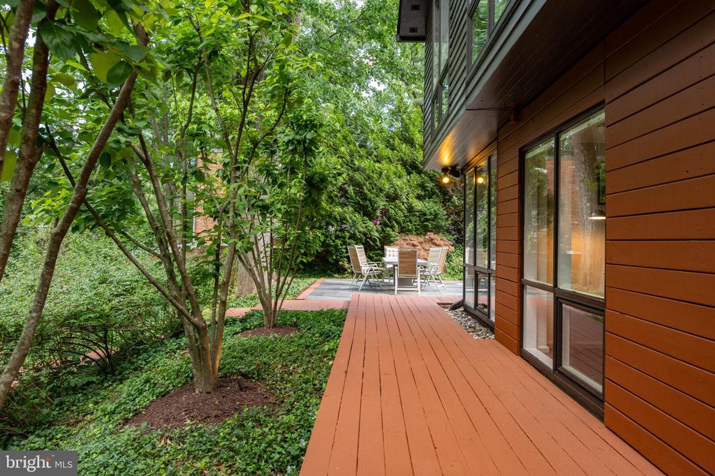 2108 POPKINS LANE