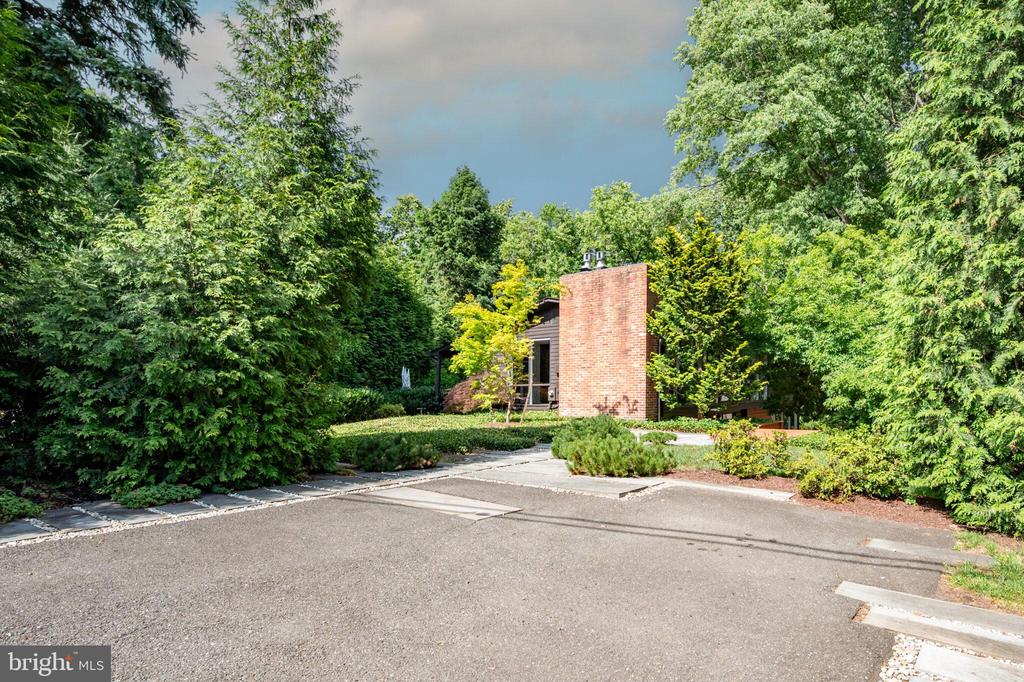 2108 POPKINS LANE