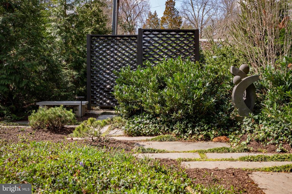 2108 POPKINS LANE