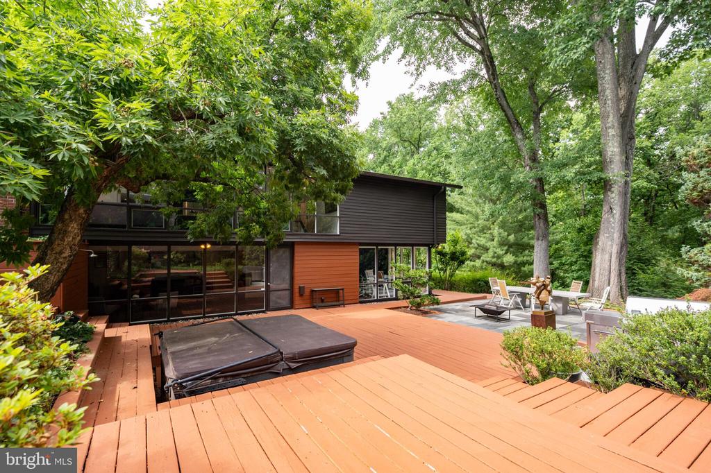 2108 POPKINS LANE