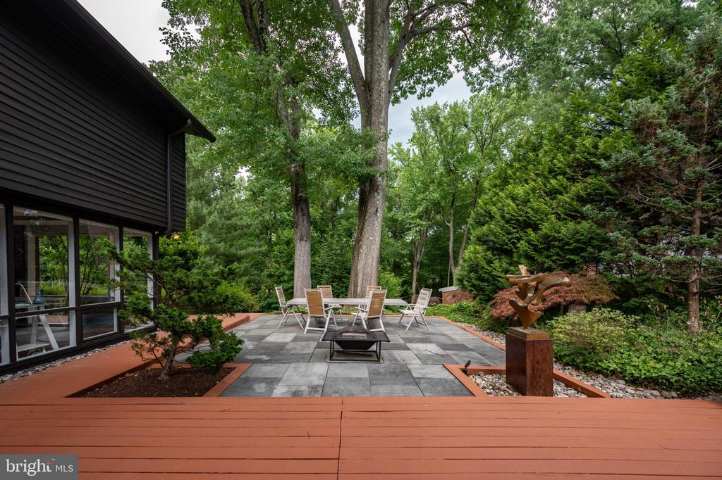 2108 POPKINS LANE
