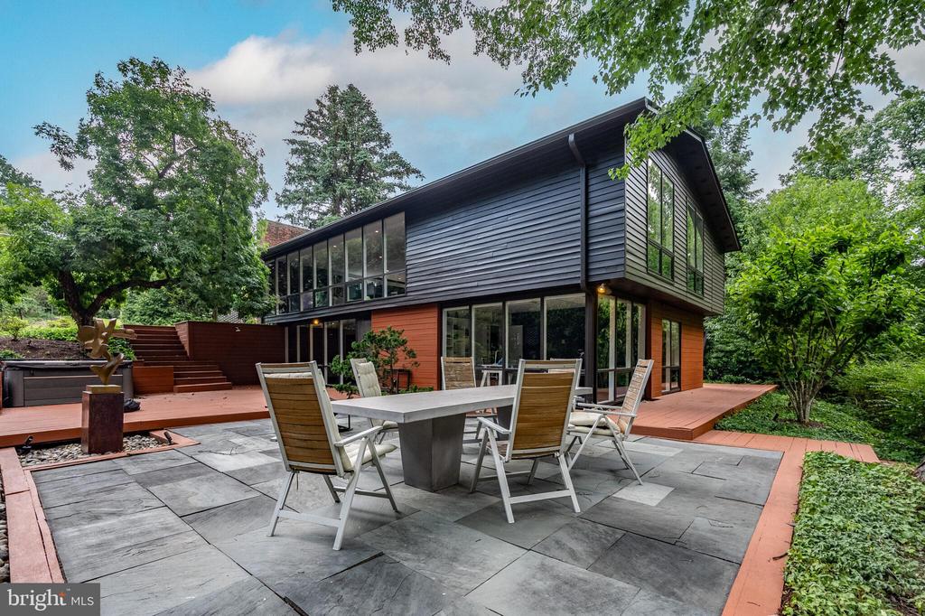 2108 POPKINS LANE