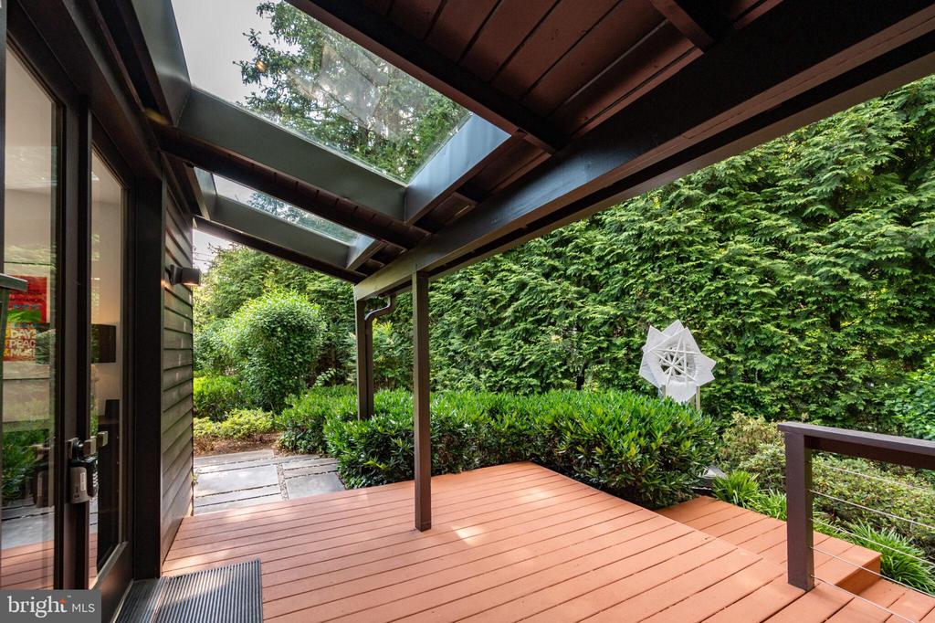 2108 POPKINS LANE