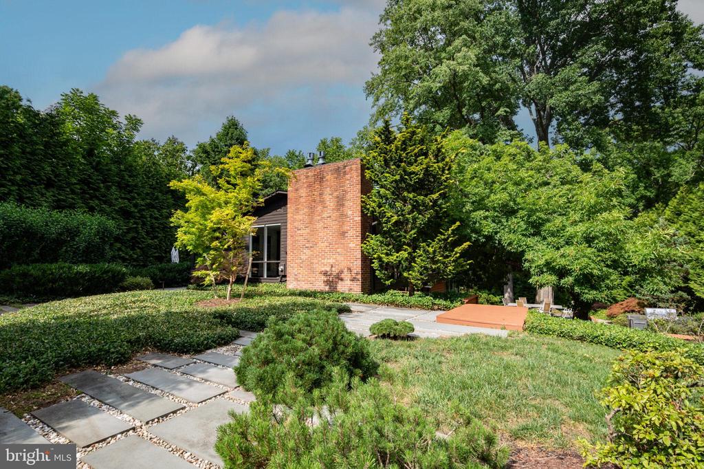 2108 POPKINS LANE