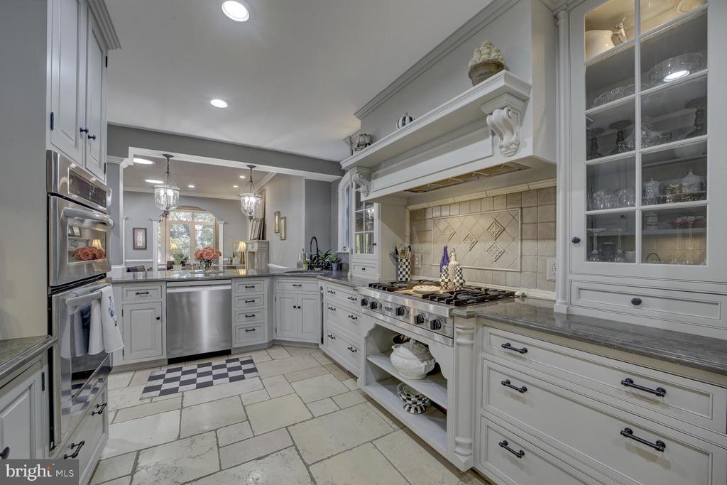 6407 OLMI LANDRITH DRIVE