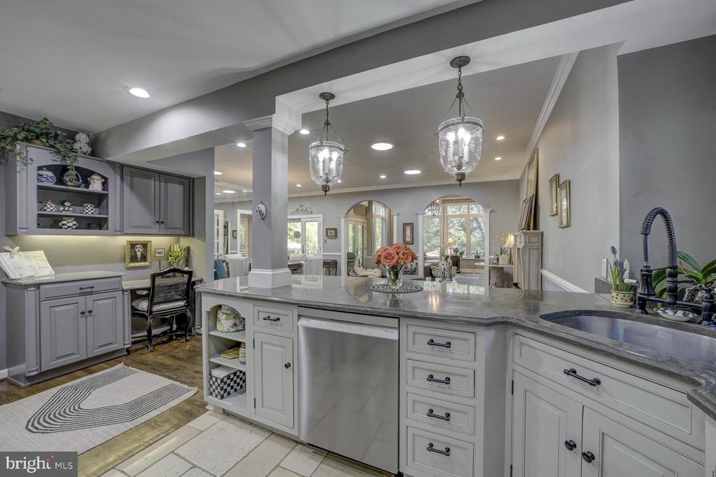 6407 OLMI LANDRITH DRIVE