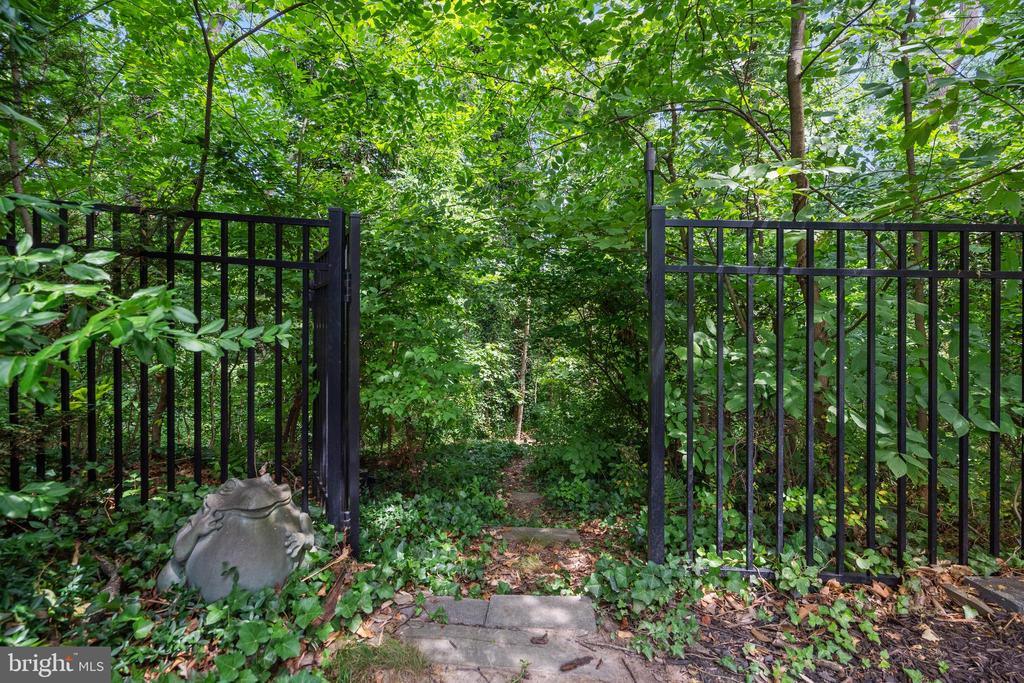 6407 OLMI LANDRITH DRIVE