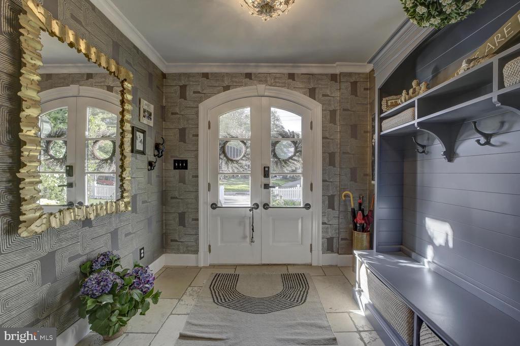 6407 OLMI LANDRITH DRIVE