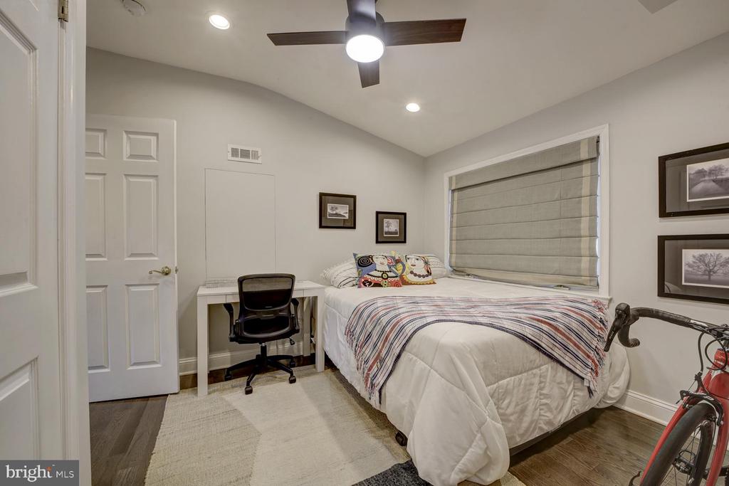 6407 OLMI LANDRITH DRIVE