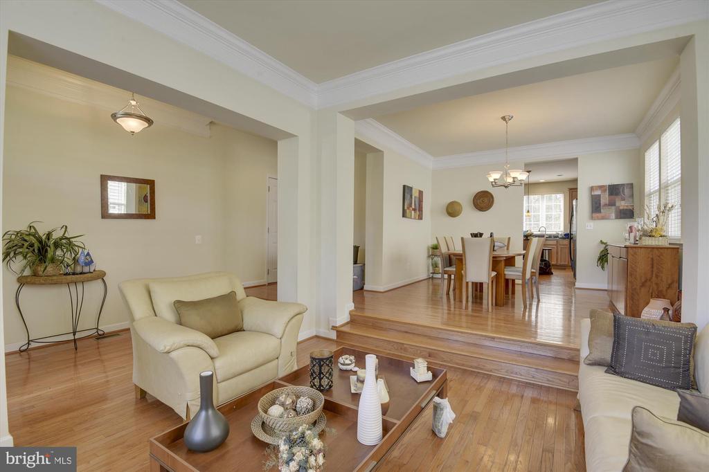 6087 Piney Woods Ct, -3710, United States