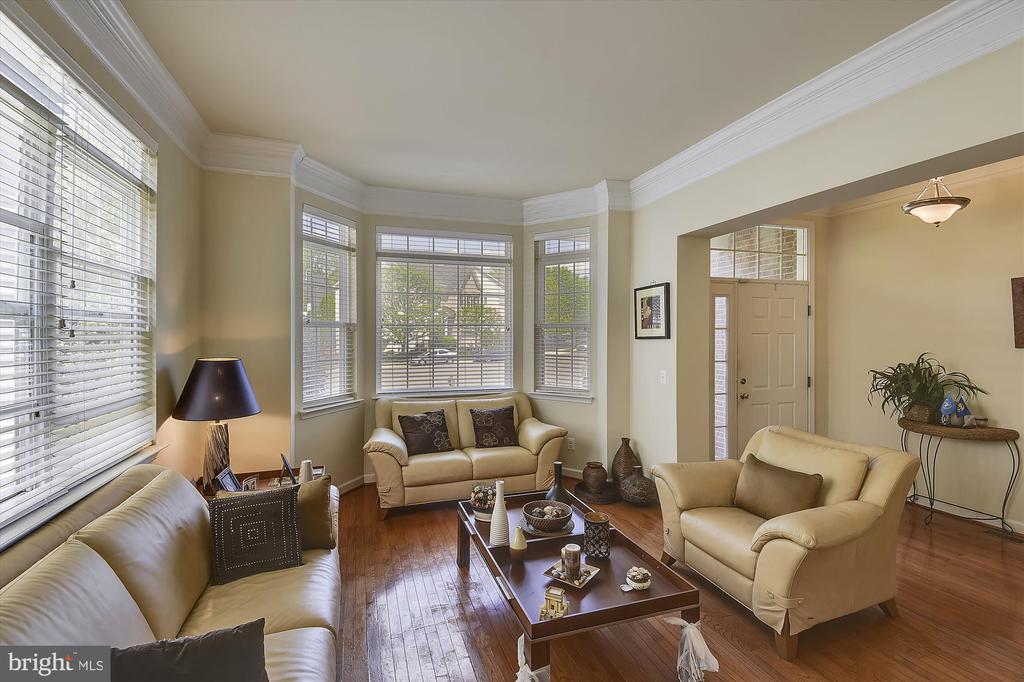 6087 Piney Woods Ct, -3710, United States