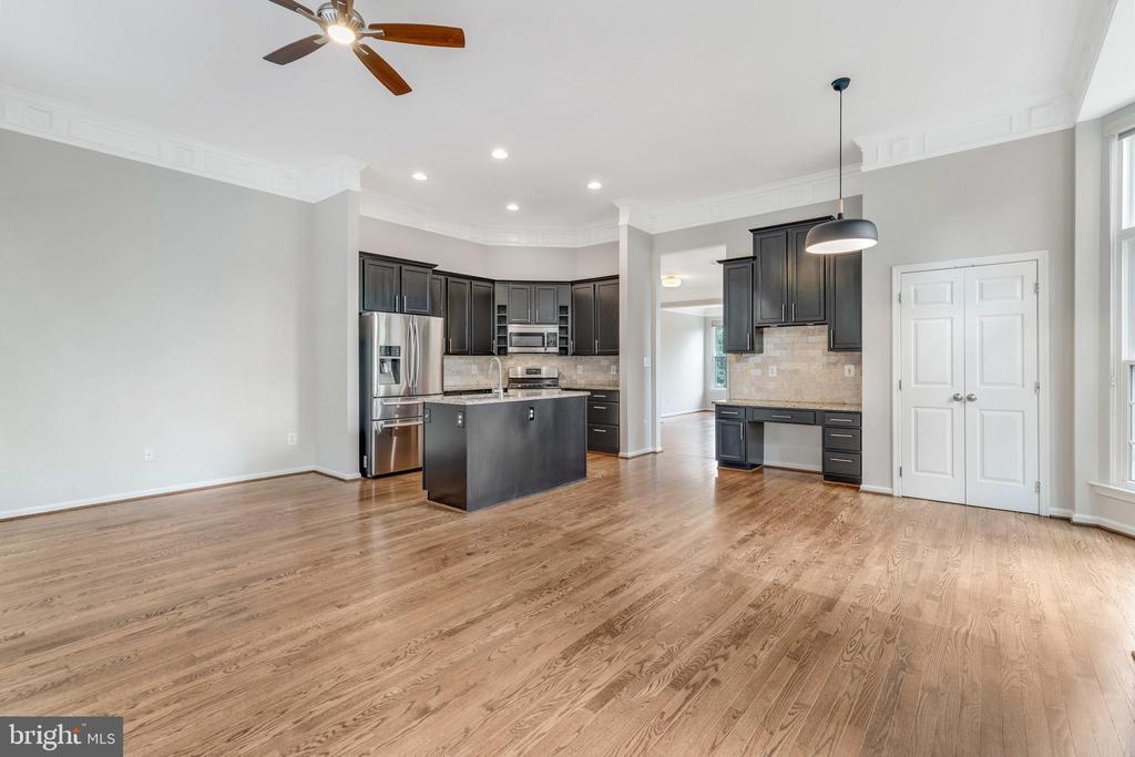 6710 PERCETHONY COURT
