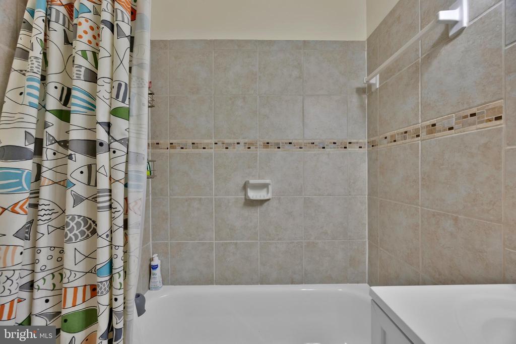 2465 WINDBREAK DRIVE