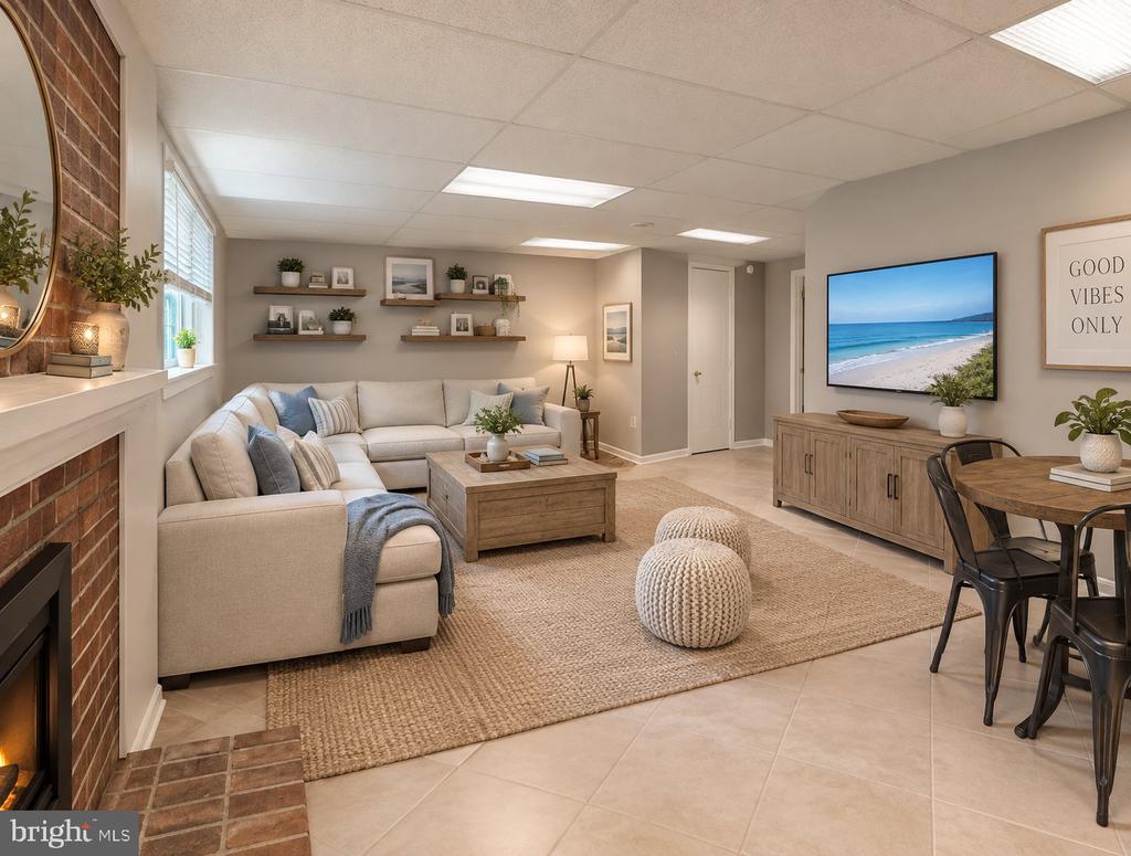 2465 WINDBREAK DRIVE
