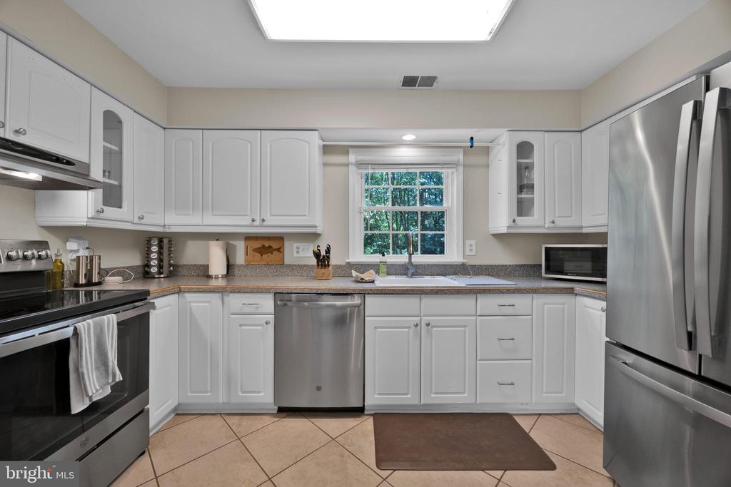 2465 WINDBREAK DRIVE