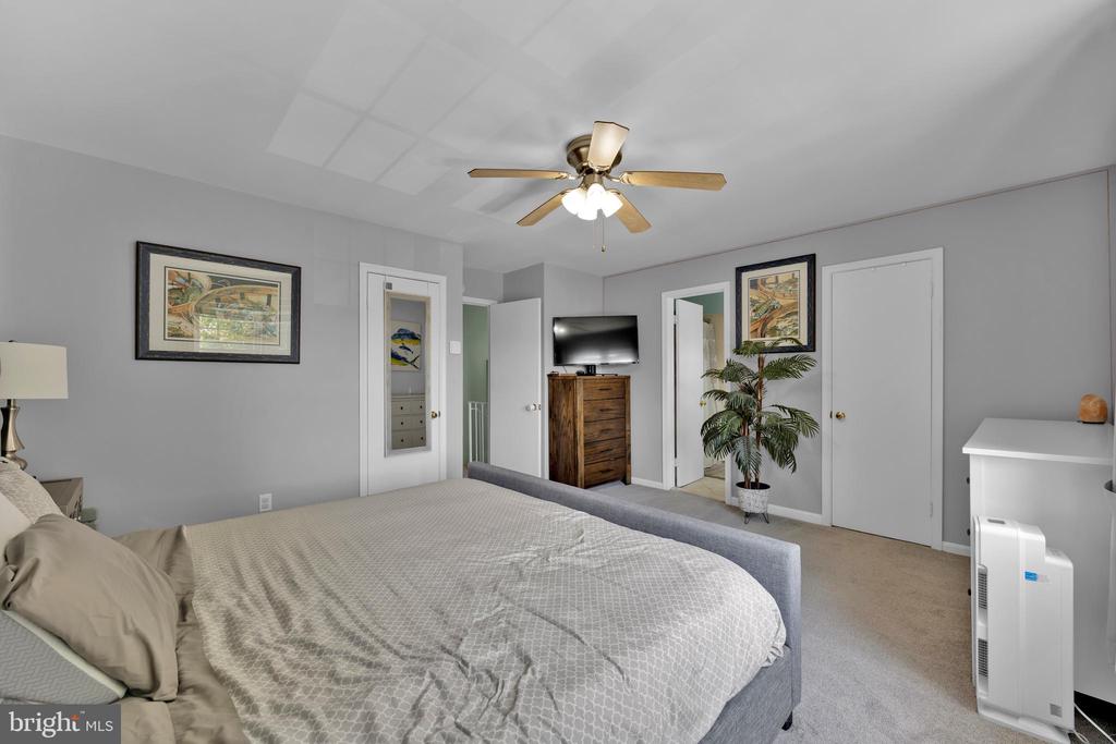 2465 WINDBREAK DRIVE