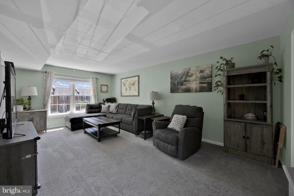 2465 WINDBREAK DRIVE
