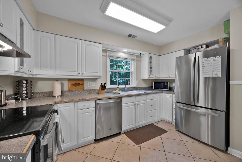 2465 WINDBREAK DRIVE