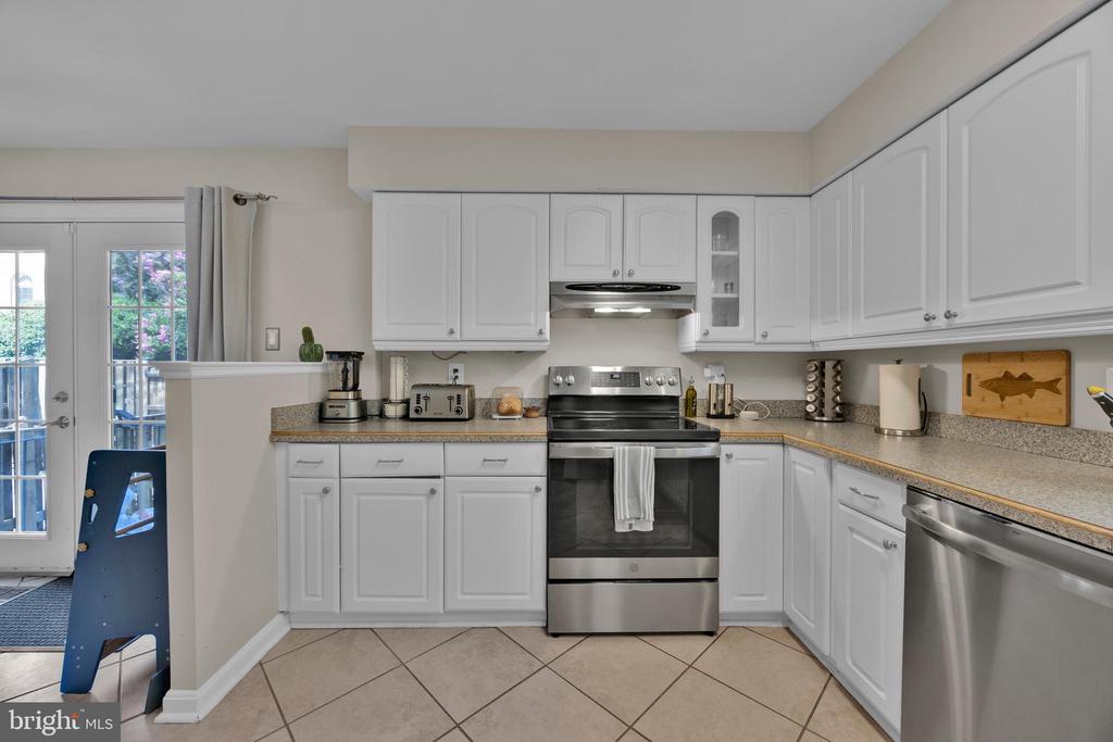 2465 WINDBREAK DRIVE
