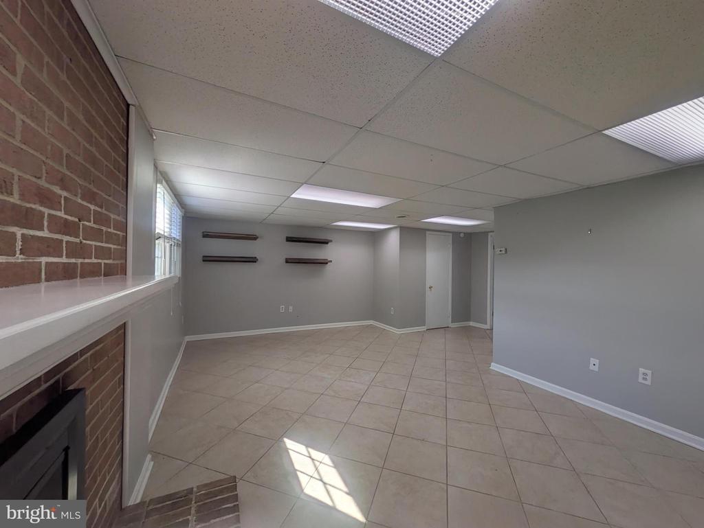 2465 WINDBREAK DRIVE