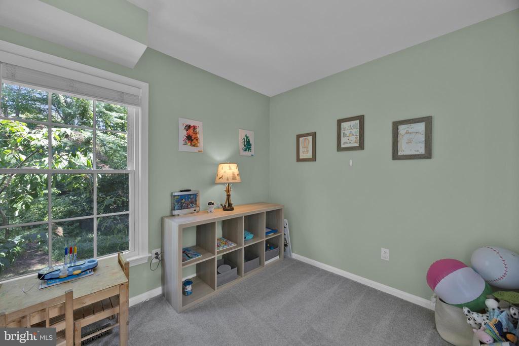 2465 WINDBREAK DRIVE