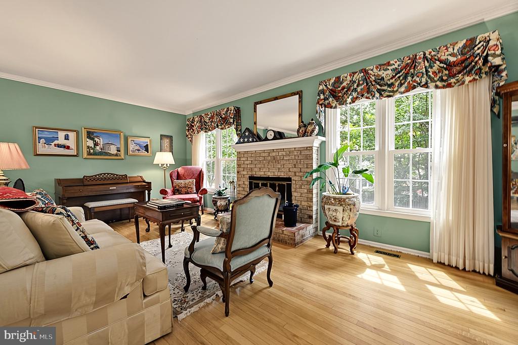 8218 CEDAR LANDING COURT