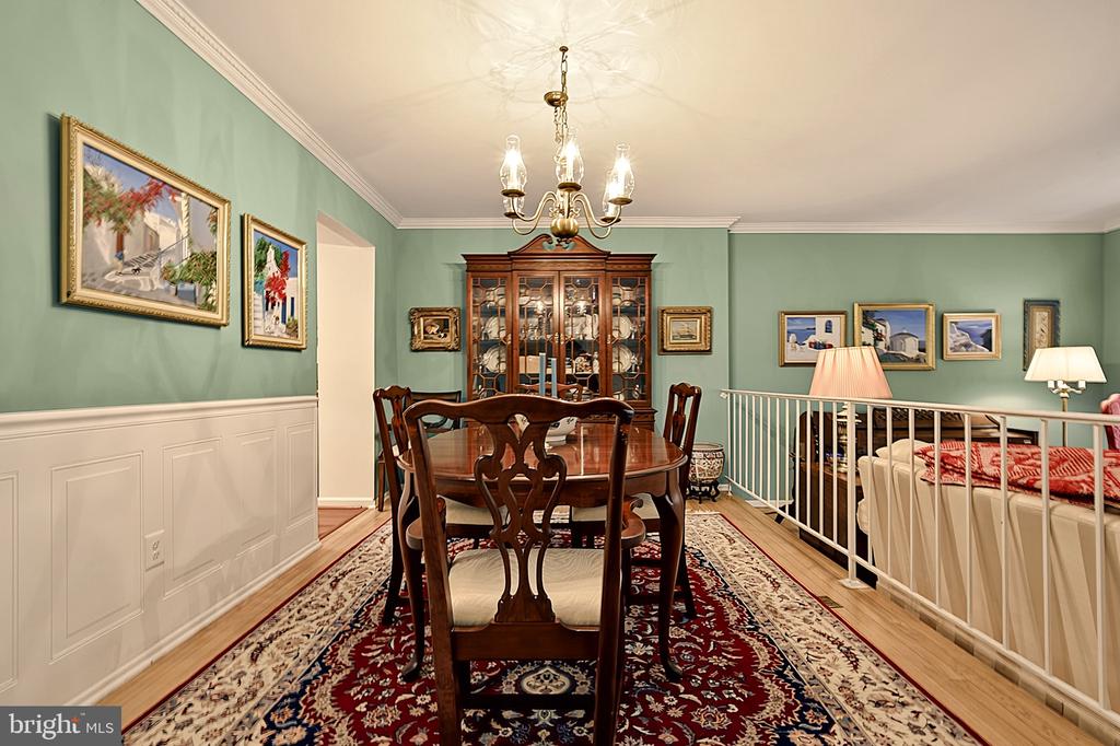 8218 CEDAR LANDING COURT