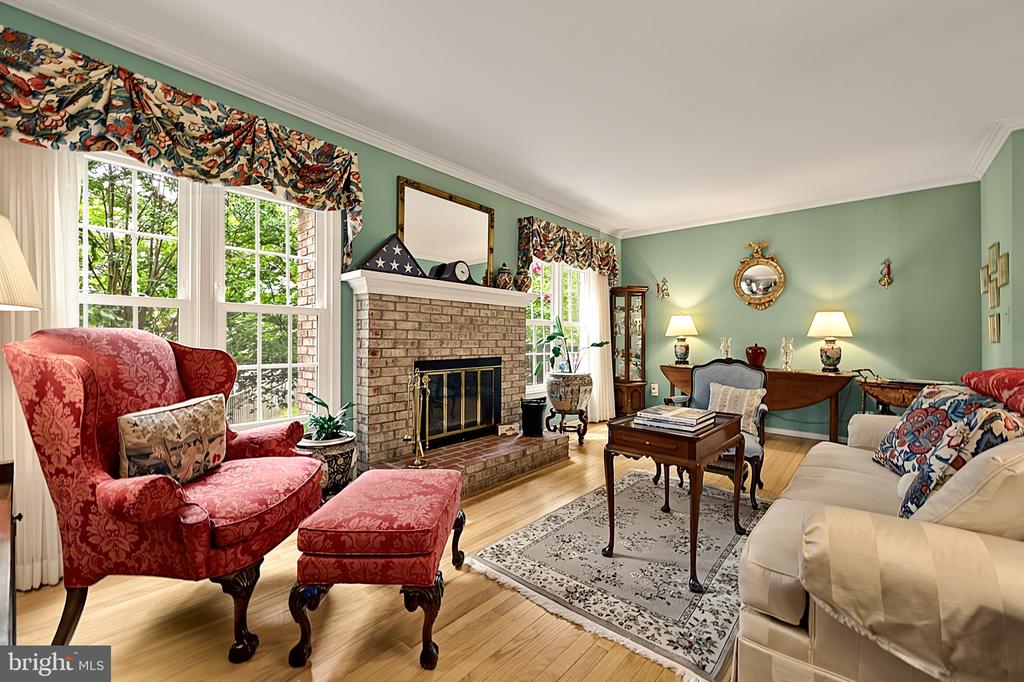 8218 CEDAR LANDING COURT