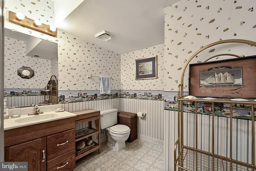 8218 CEDAR LANDING COURT