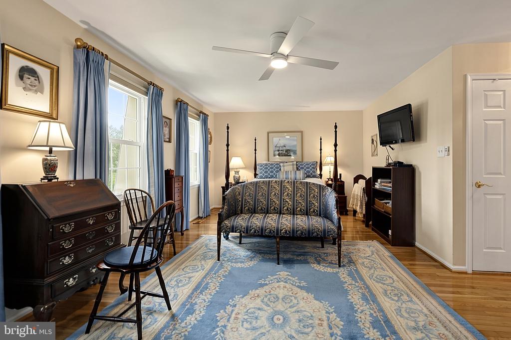 8218 CEDAR LANDING COURT