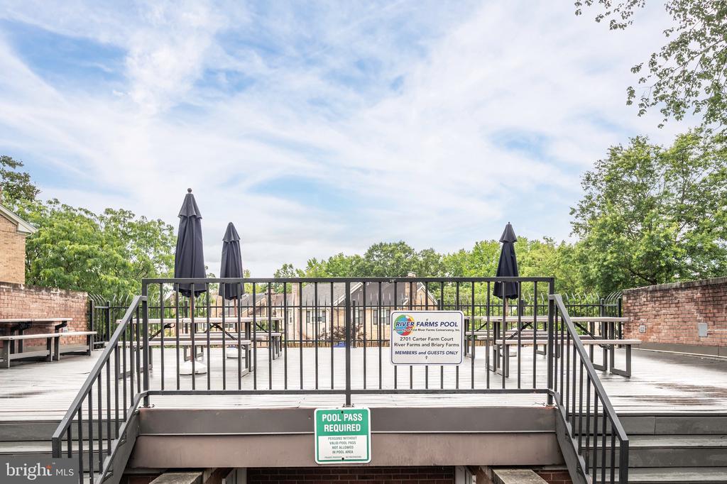 8218 CEDAR LANDING COURT