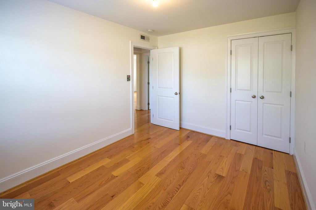 6609 10TH STREET Unit: C1