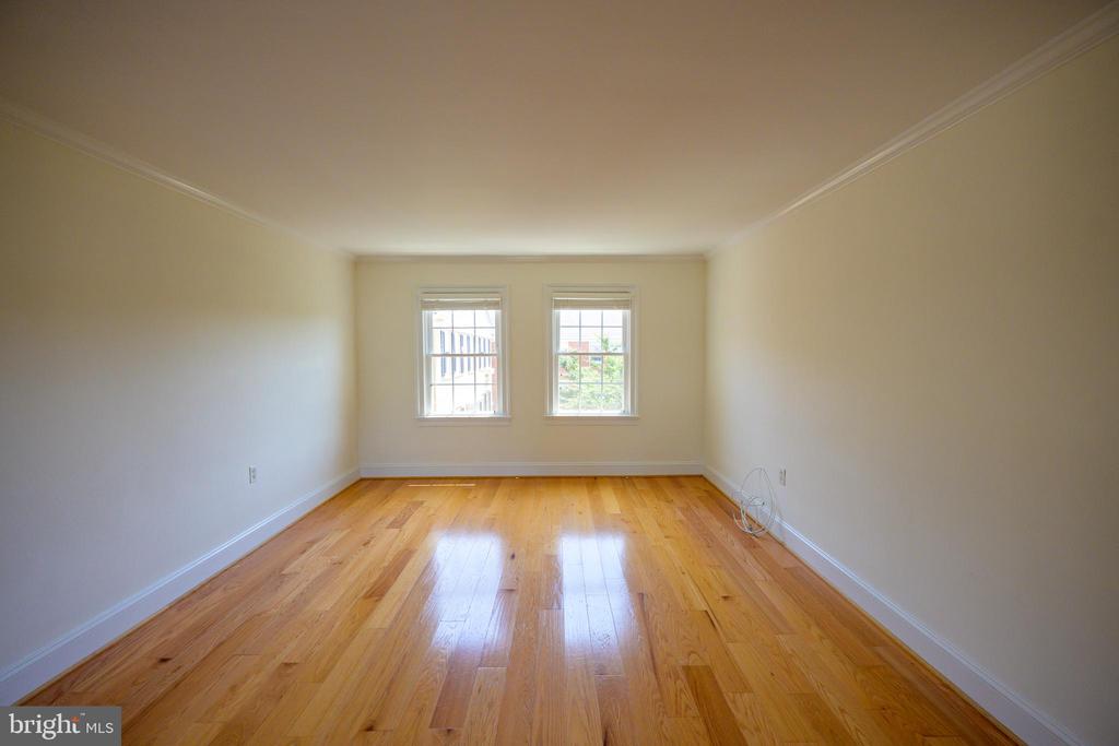 6609 10TH STREET Unit: C1