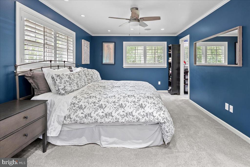 4429 NEPTUNE DRIVE