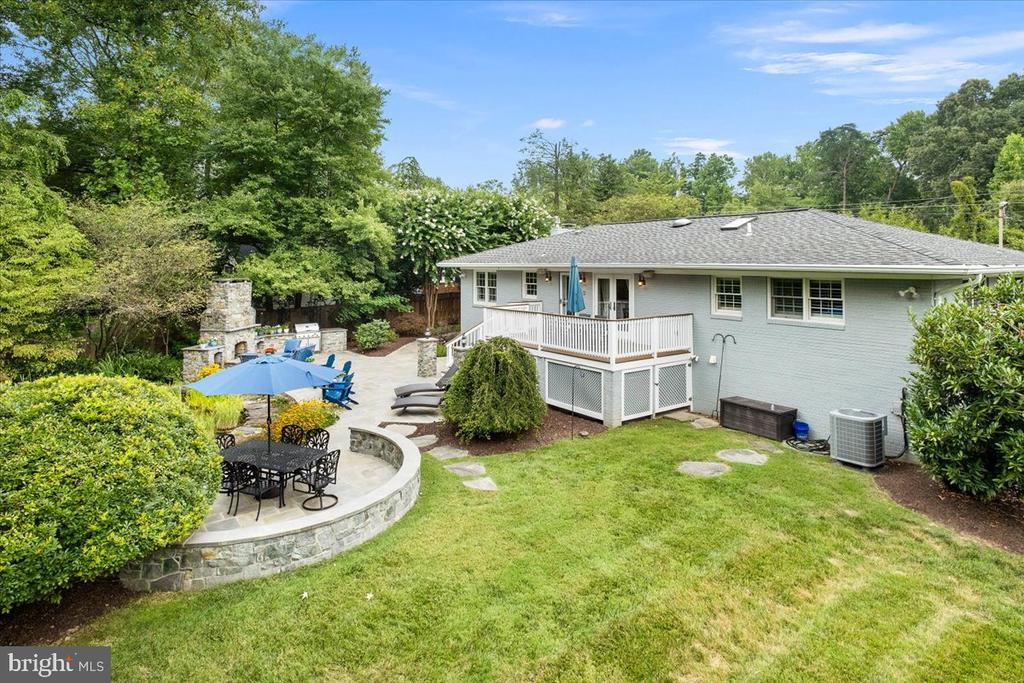 4429 NEPTUNE DRIVE