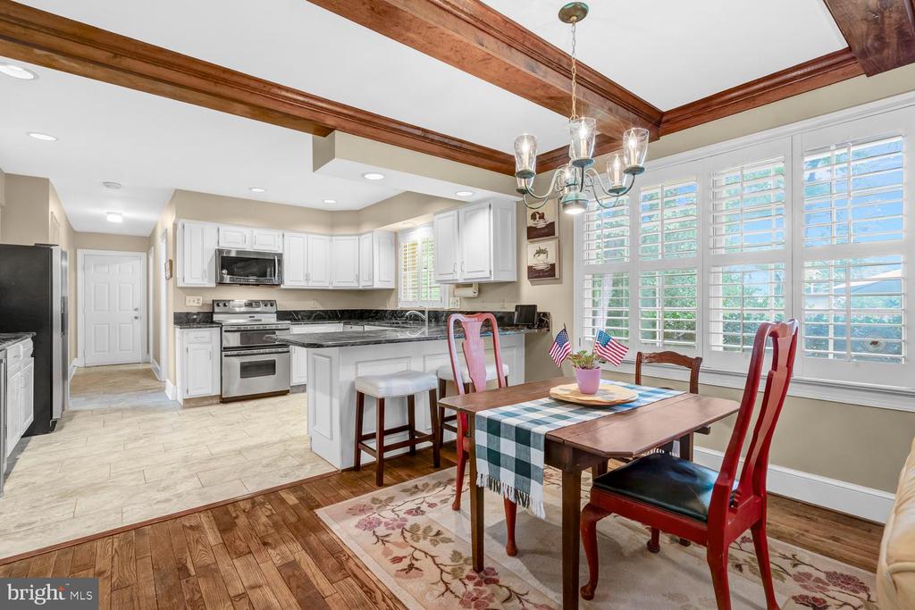 9344 MOUNT VERNON CIRCLE