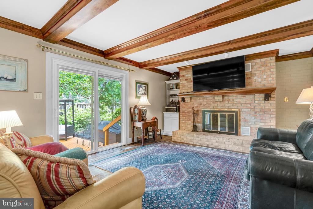 9344 MOUNT VERNON CIRCLE