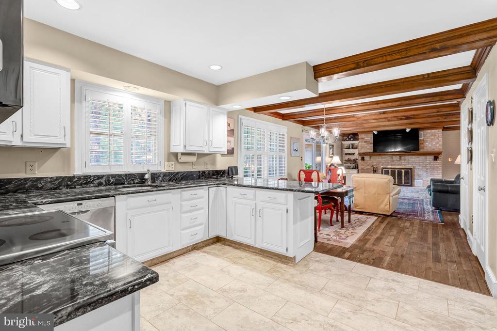 9344 MOUNT VERNON CIRCLE