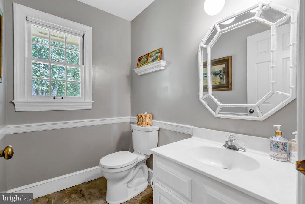9344 MOUNT VERNON CIRCLE