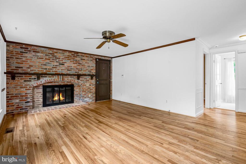 4200 PICKERING PLACE