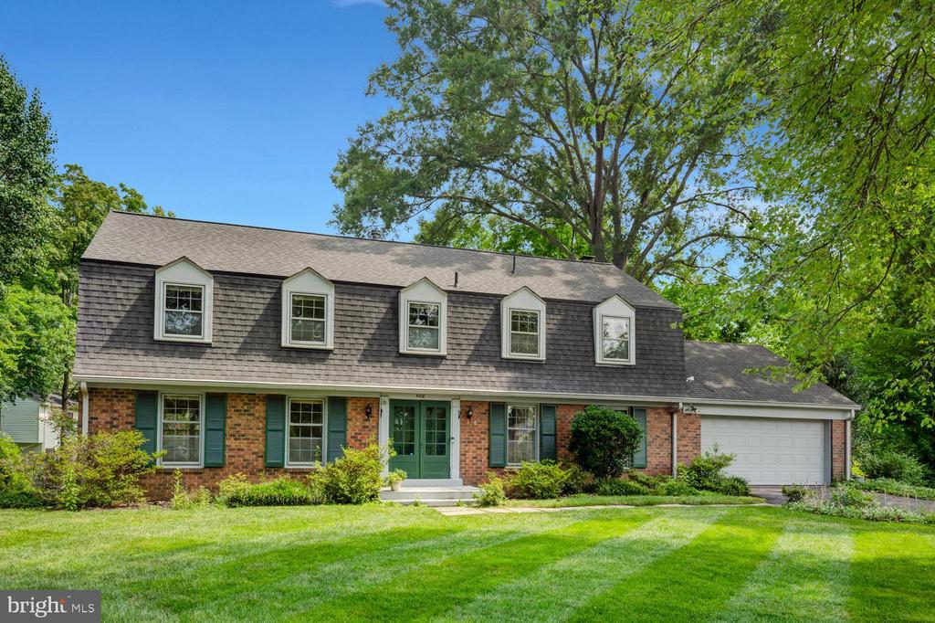 4200 PICKERING PLACE
