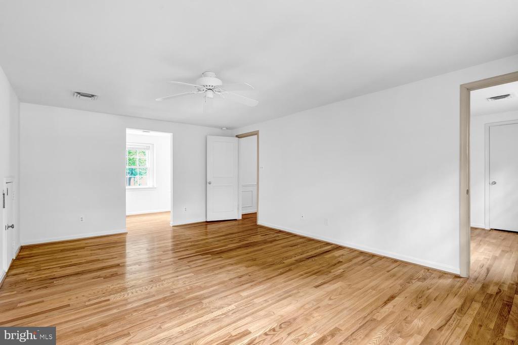 4200 PICKERING PLACE