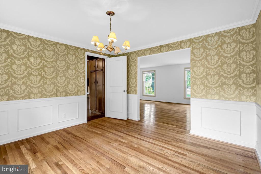 4200 PICKERING PLACE