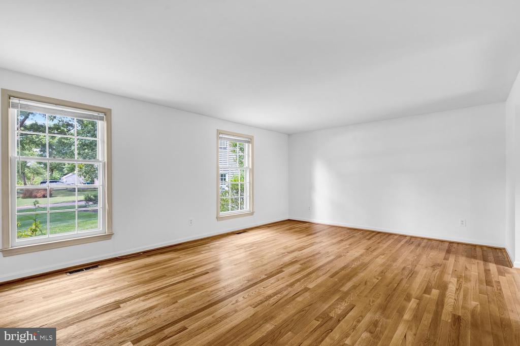 4200 PICKERING PLACE